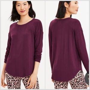 NWT Lou & Grey Signaturesoft Jersey Shirttail Top